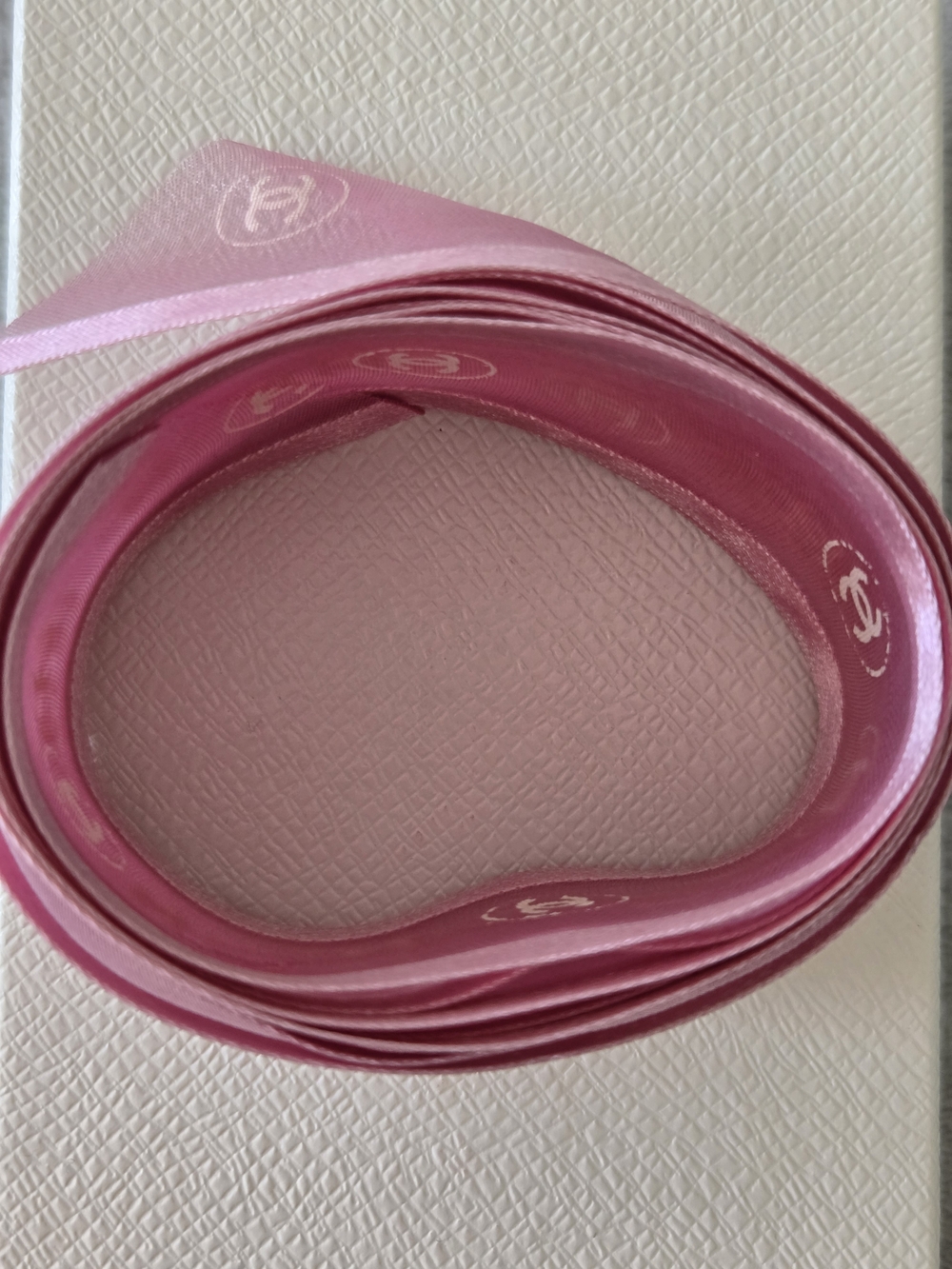 🌈 $10 Add On>>> CHANEL Pink Double-C Logo Ribbon Hair Accessory